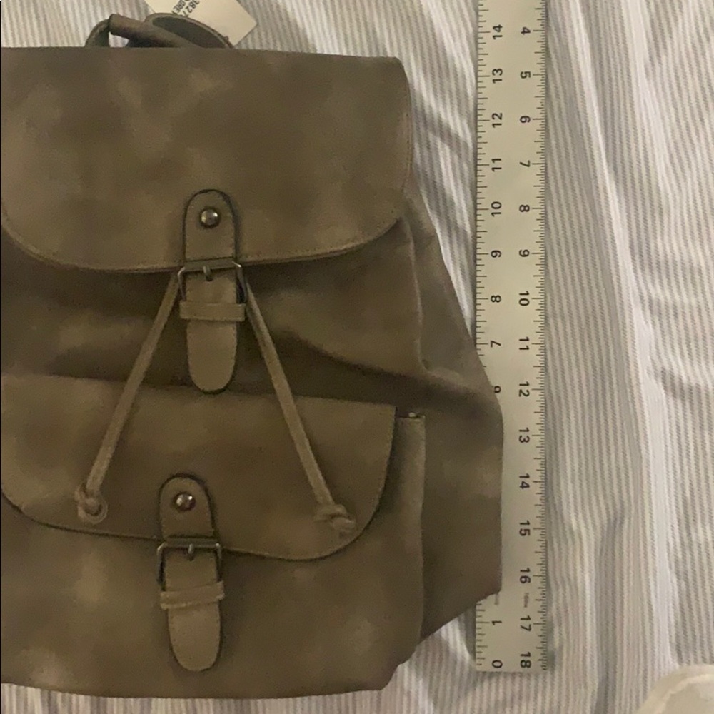 Mini Backpack - Picture 4 of 6